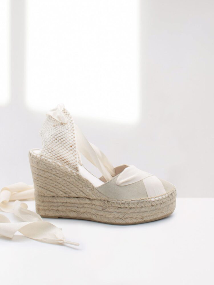 women's wedge espadrille with platform with beige ribbons